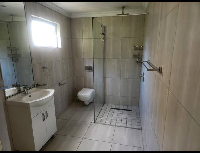 3 BEDROOM PROPERTY TO RENT IN HEROLDS BAY
